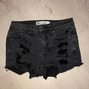 black rsq tillys shorts